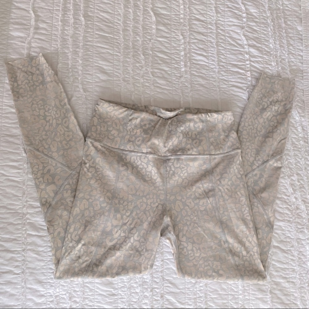LIKE NEW - Varley Leggings - Animal Print